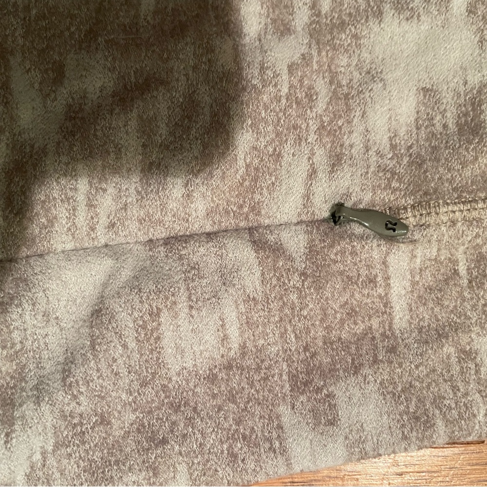 Lululemon half zip - Picture 5 of 7
